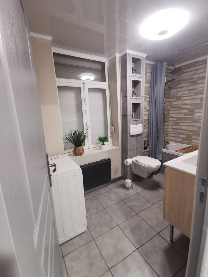 L'Aiscal Appart-Hotel 6 Personnes Calais Luaran gambar